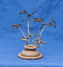 Vintage Metal Floral Aid Wakefield Flower/Stem Holder/Frog