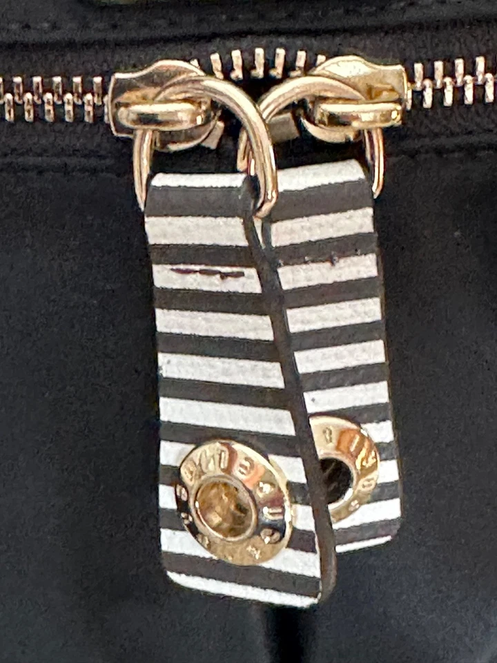 BOLSO MENSAJERO HENRI BENDEL JET SETTER CORREA LARGA AJUSTABLE - ¡NUEVO PRECIO MÁS BAJO!! Foto 4 de 4