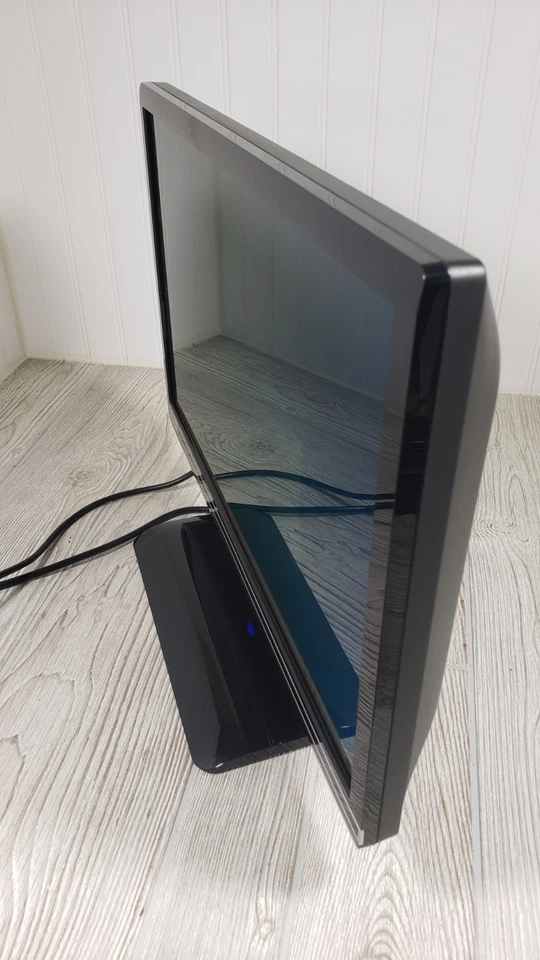 Gateway HX2000 Bmd 20 Inch Widescreen LCD Display Black Desktop Computer Monitor - Image 3 of 4