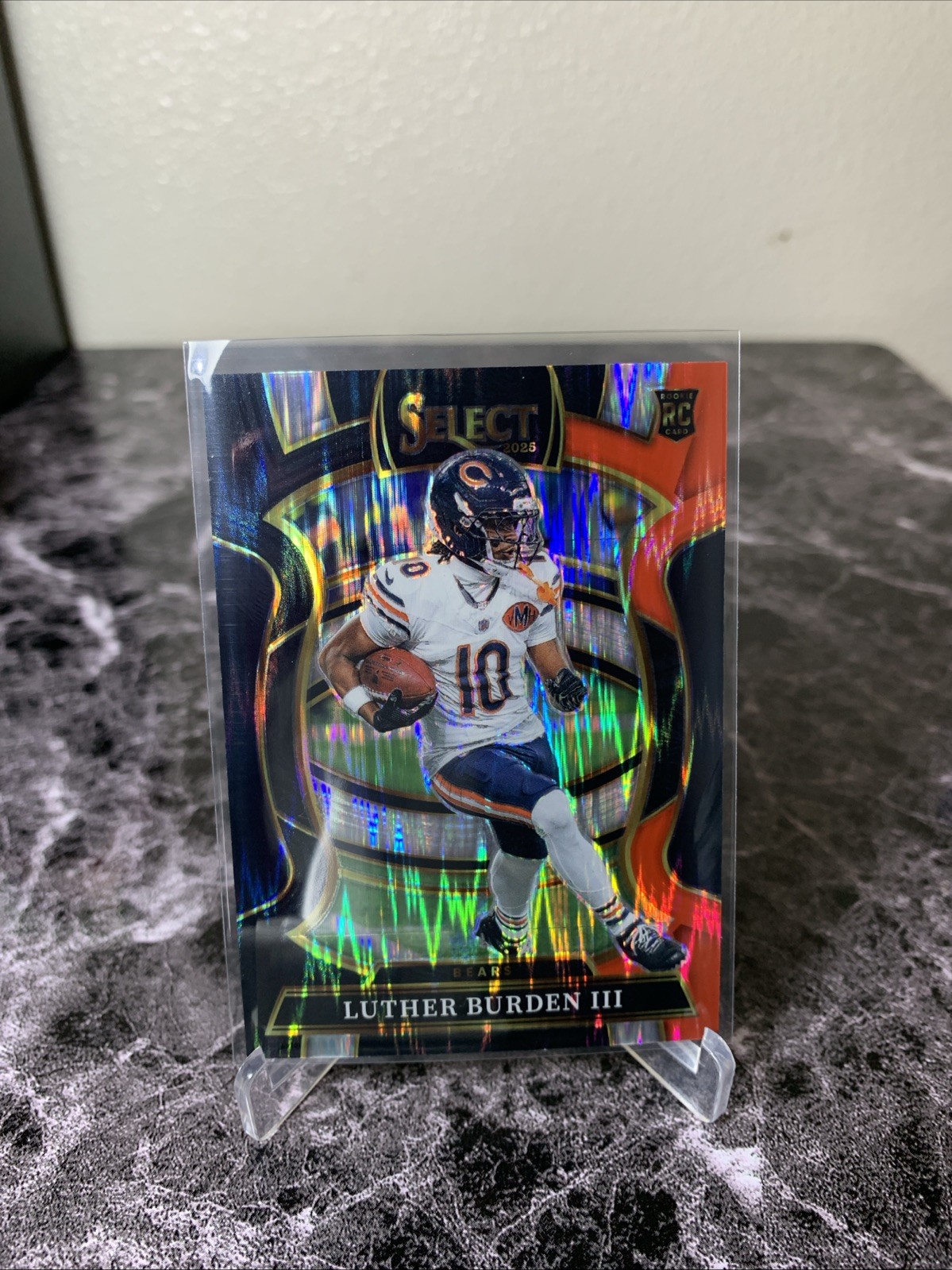 2025 Panini Select Concourse Luther Burden III Black & Red Prizm Shock #72 Bears