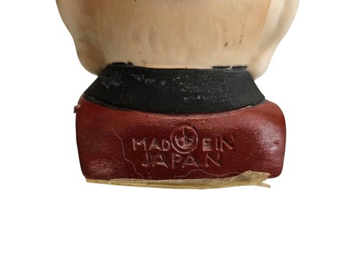 Vintage Spooky Old Man Jaw Nodder Bobble Dondolo Candela Fiammifero Giappone 3,75" - Foto 7 di 11