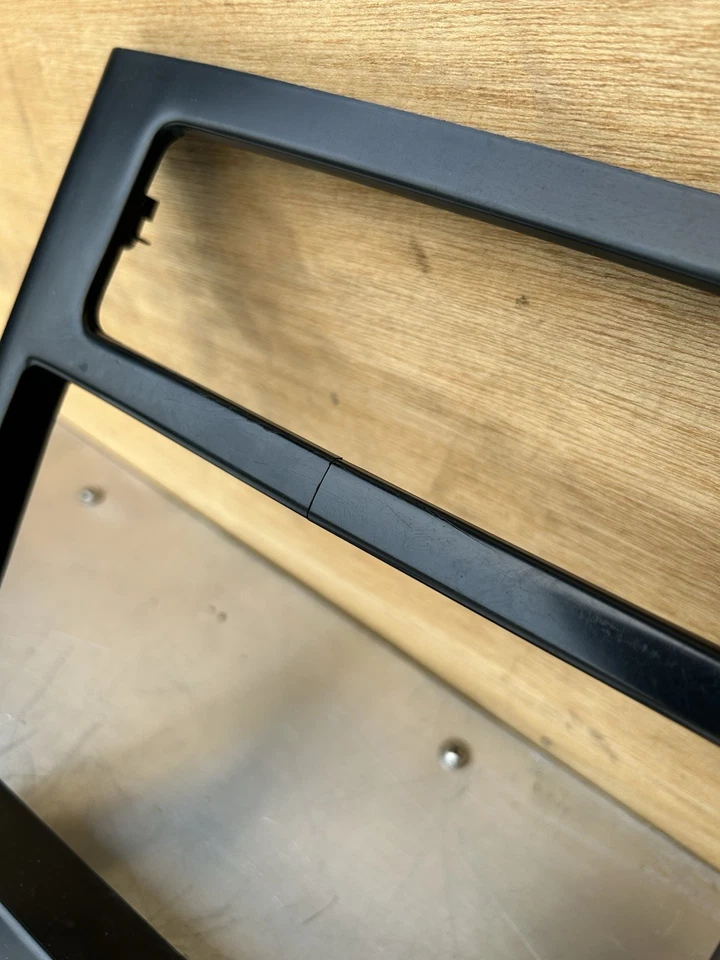 Moldura interna 89-94 Nissan 240sx câmbio rádio acabamento surround S13 - Imagem 3 de 4