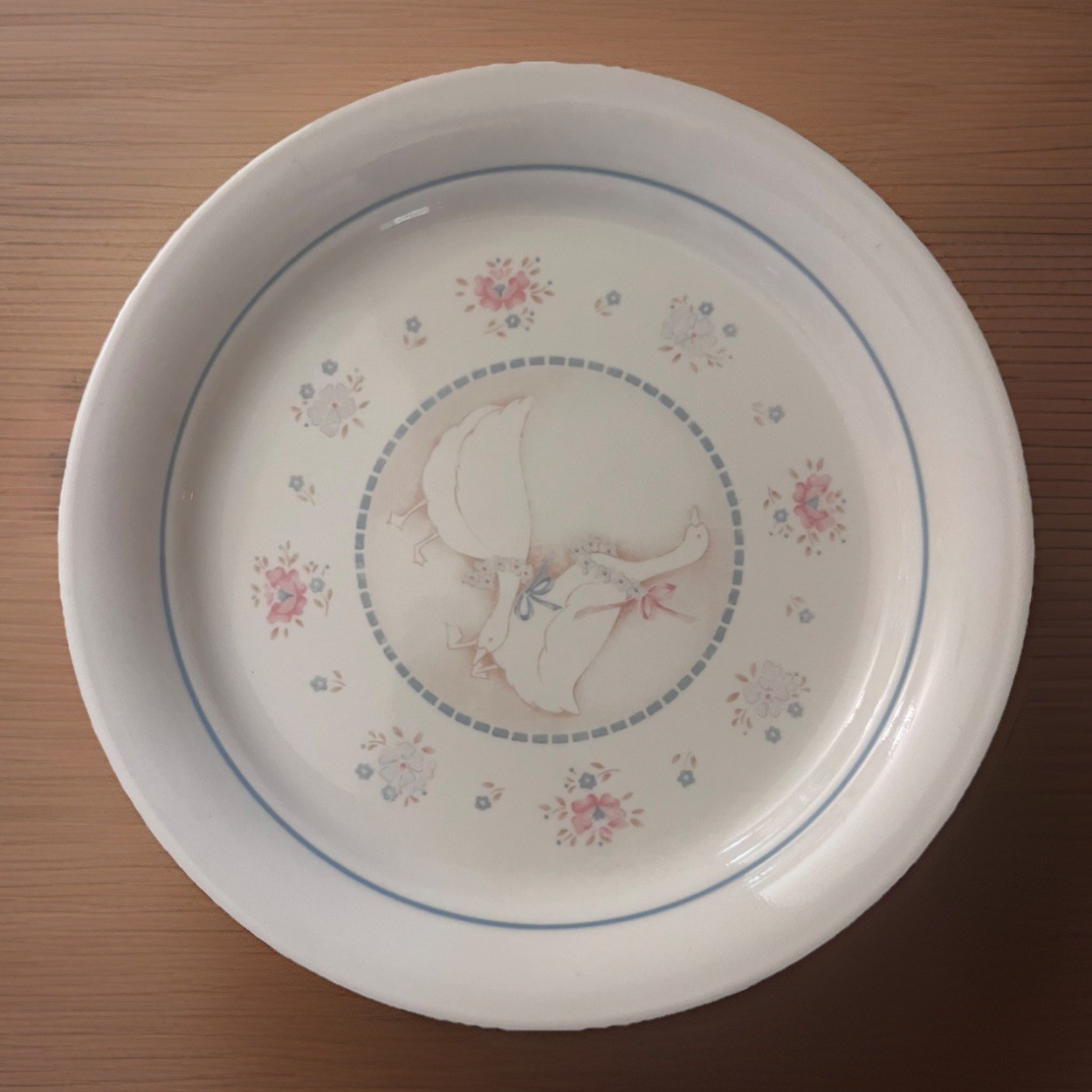 Vintage Corelle Country Promenade Ducks Geese 8 1/2