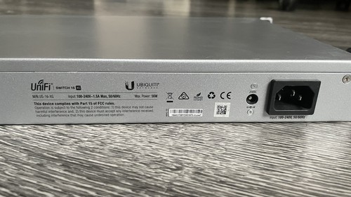 Commutateur d'agrégation géré Ubiquiti UniFi 16 ports (US-16-XG) avec cordon d'alimentation - Photo 5/7