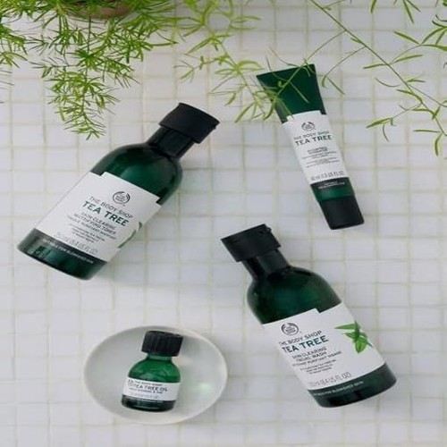 The Body Shop Tea Tree Skin Clearing' facial wash ,Vegan,250ml - Picture 4 of 6