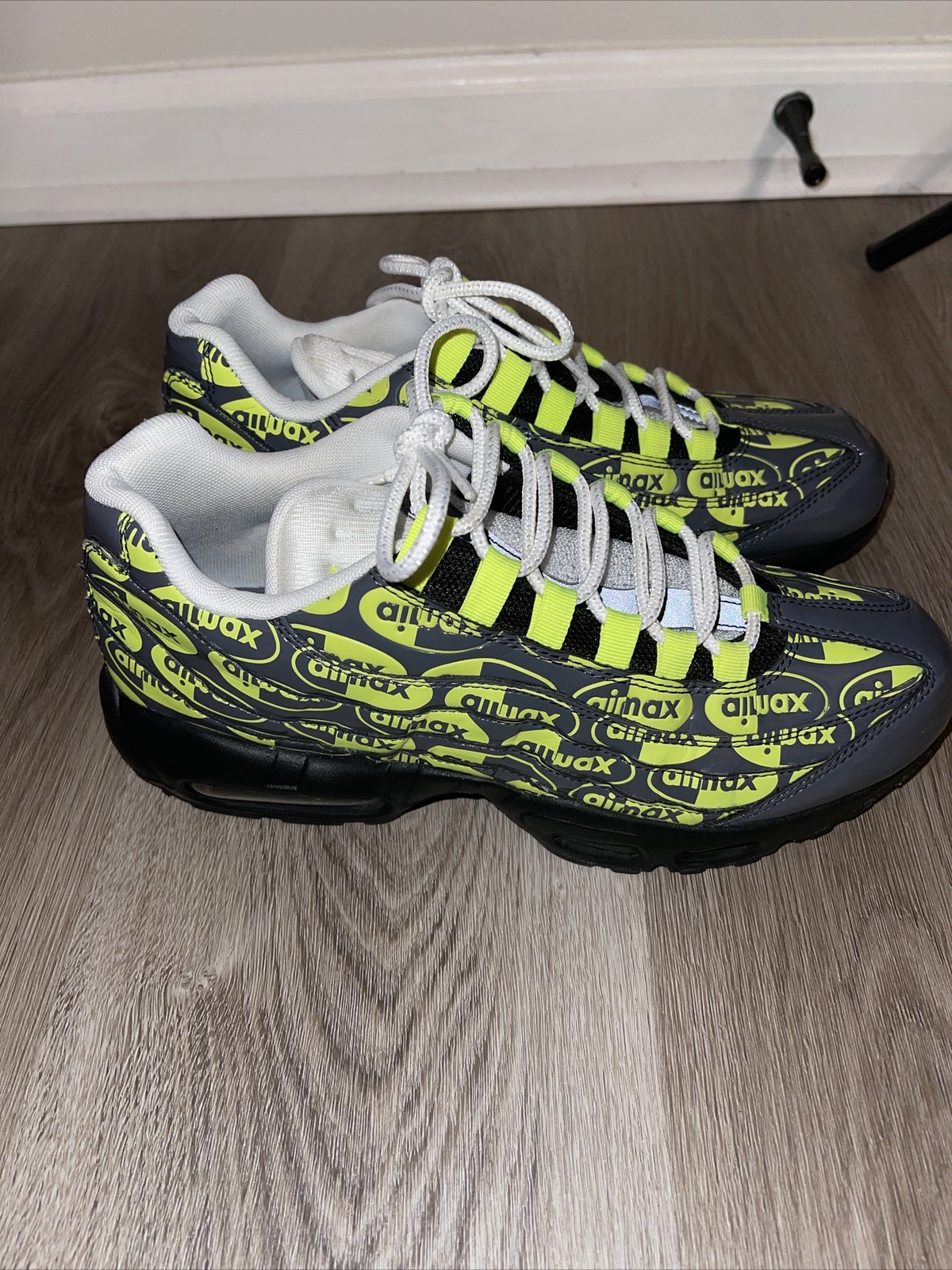 Nike Air Max 95 PRM LOGO PACK VOLT GREEN ASH BLACK WHITE Size 8