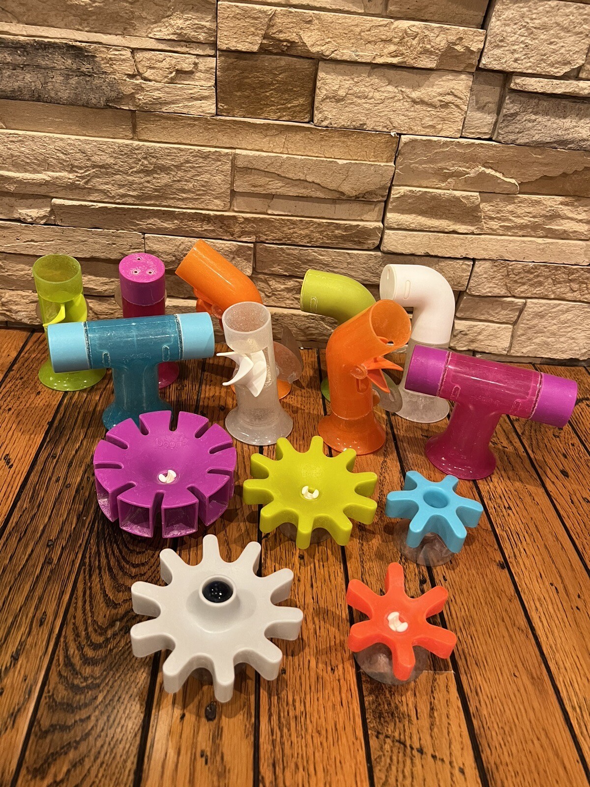 Boon Building Toddler Bath Tub Toy with Pipes, Cogs and Tubes
