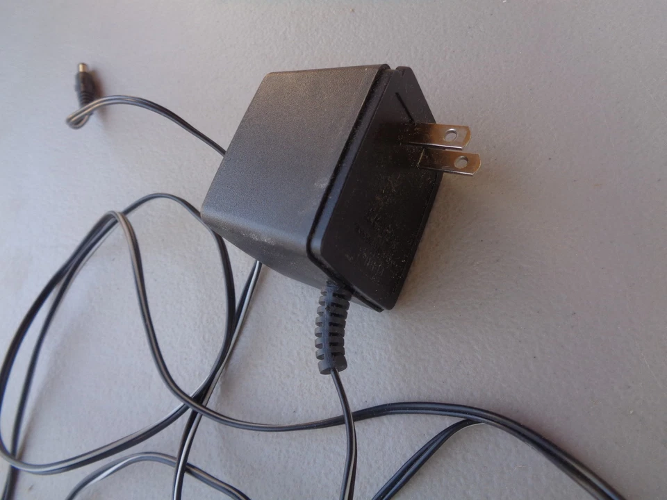 US Robotics P/N: HA-419700 AC Adapter for use w/ Modem - Image 3 of 3