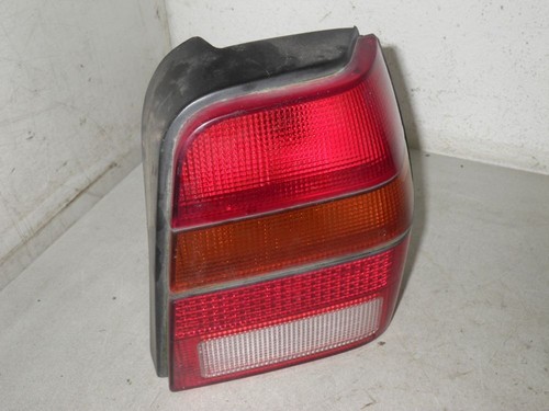 Rücklicht Heckleuchte rechts komplett mit Lampenträger POLO (86C, 80) 1.0  KAT