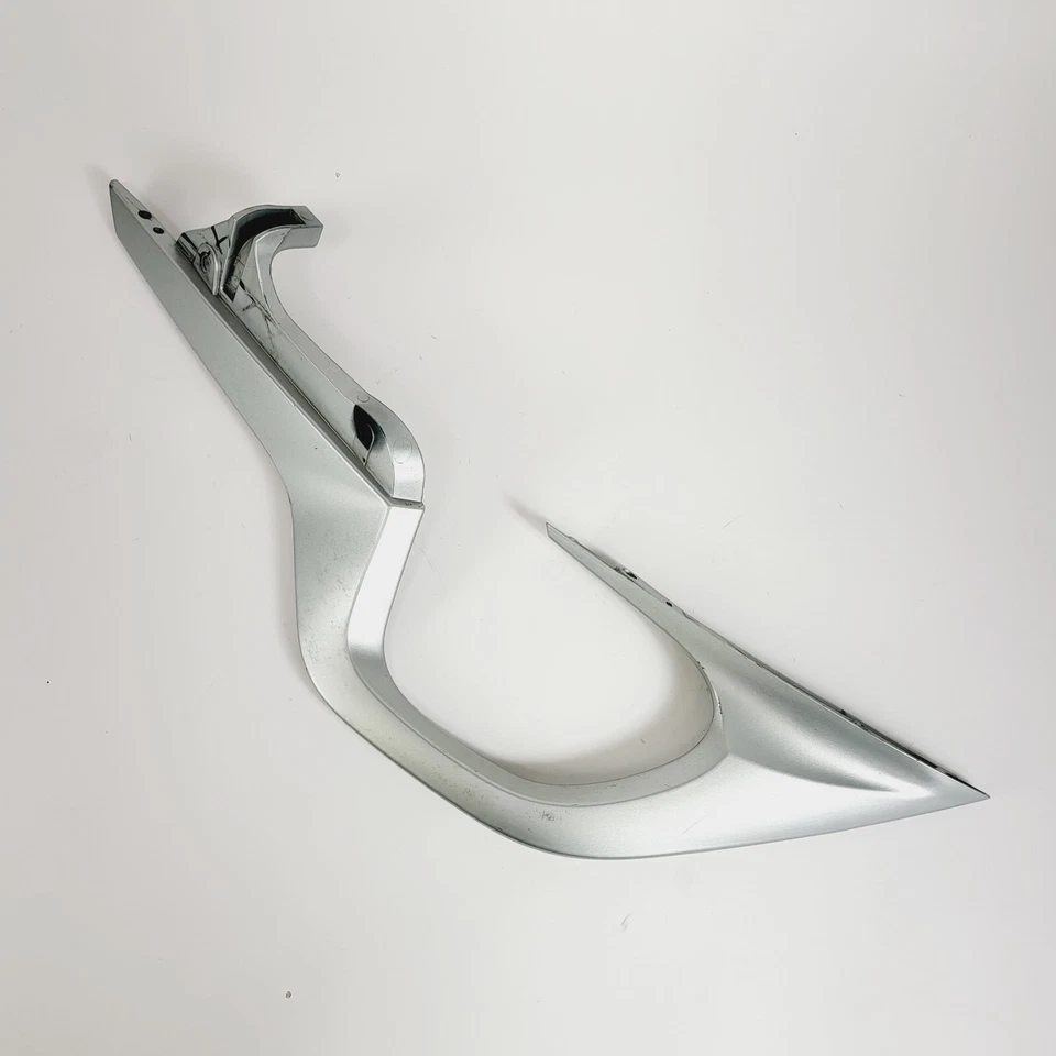 BMW K1600 GTL 2011-2014 asiento trasero pasajero plata barra de agarre inferior 46548536982 Foto 2 de 4