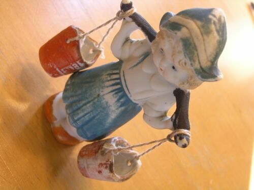 Lladro 5726 Sweep Away The Clouds Vintage Porcelain Figurine