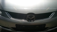 Calandre Mazda MPV