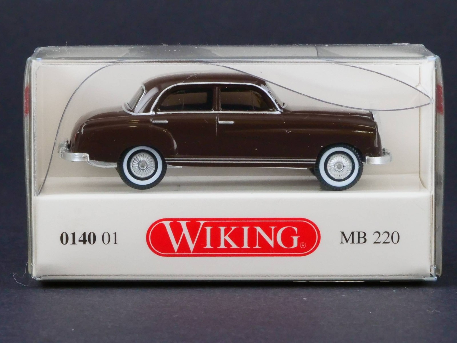 Wiking 014001 MB Mercedes 220 W 180 Brown Ponton 1:87 Mint! Boxed