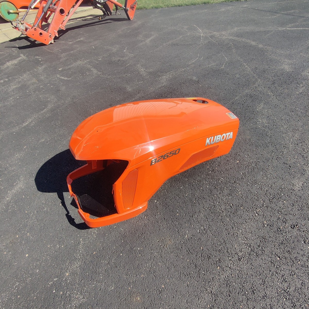 KUBOTA B2650 HOOD BONNET USED OEM 6C420-99015 | eBay