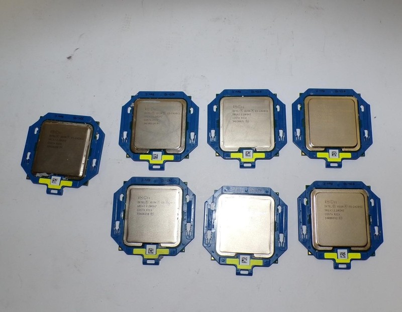 *Lot of 7* Intel Xeon E5-2420 v2 2.20GHz 6-Core CPUs SR1AJ LGA1356 (B3986)