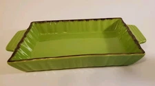 Designpac Green Serving  Dish With Handles Rectangle Wavy Appetizer Plate Tray