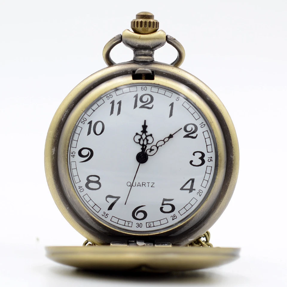 MONTRE A GOUSSET ASSASSIN'S CREED NEUF QUARTZ COULEUR OR - Photo 3/3