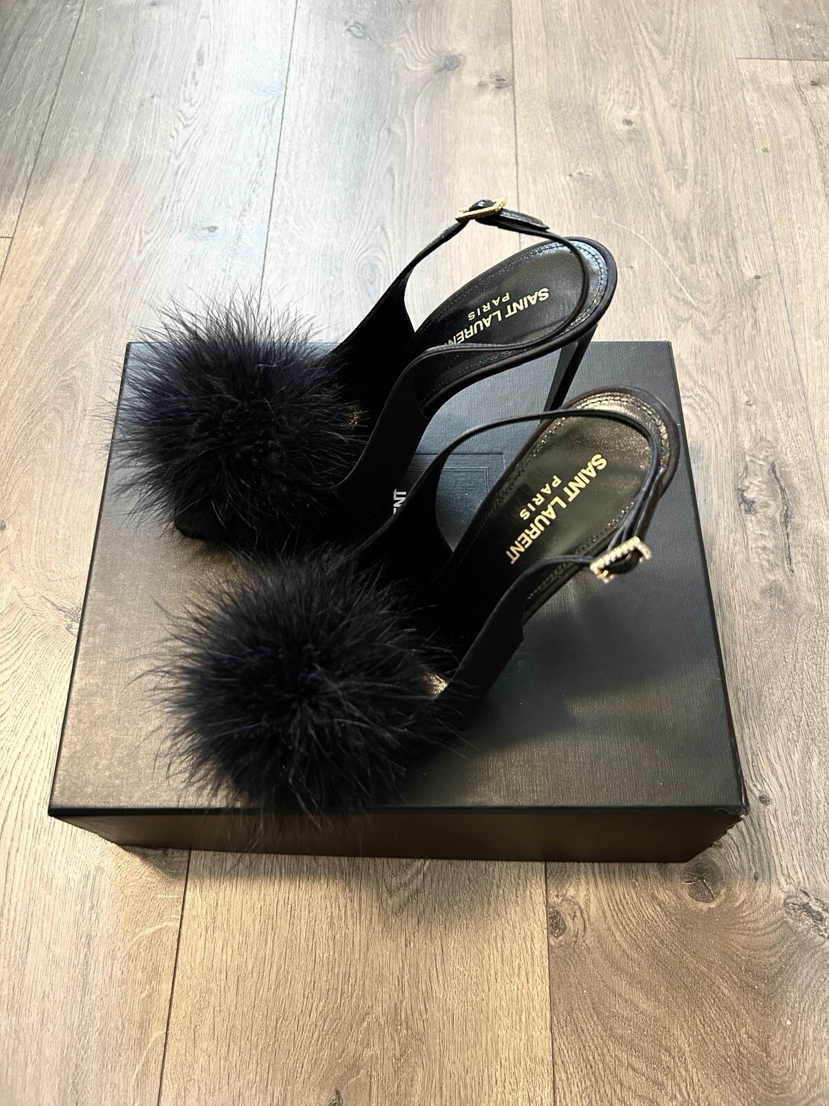 Sandali Saint Laurent Mae slingback in raso crepe con piume taglia 39 nuovi con etichette