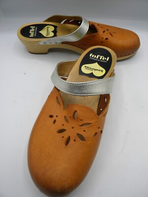 Swedish Hasbeens Toffel Cognac Leather Silver Strap Wooden