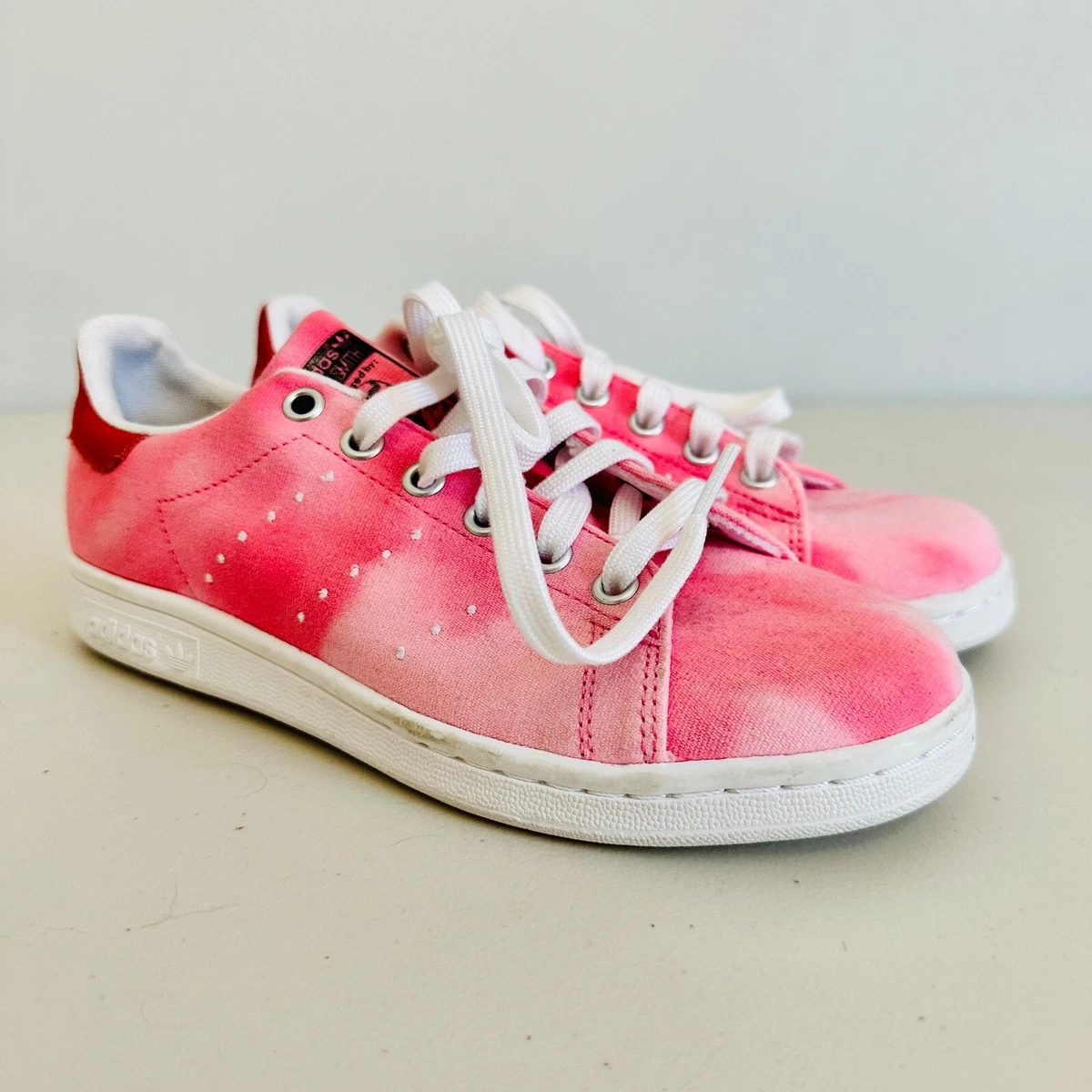 Adidas Stan Smith Pharrell Williams HU Holi (Pink) Tye dye RARE Amazon.com | adidas x Pharrell Williams Men Hu Holi Stan  main image 2