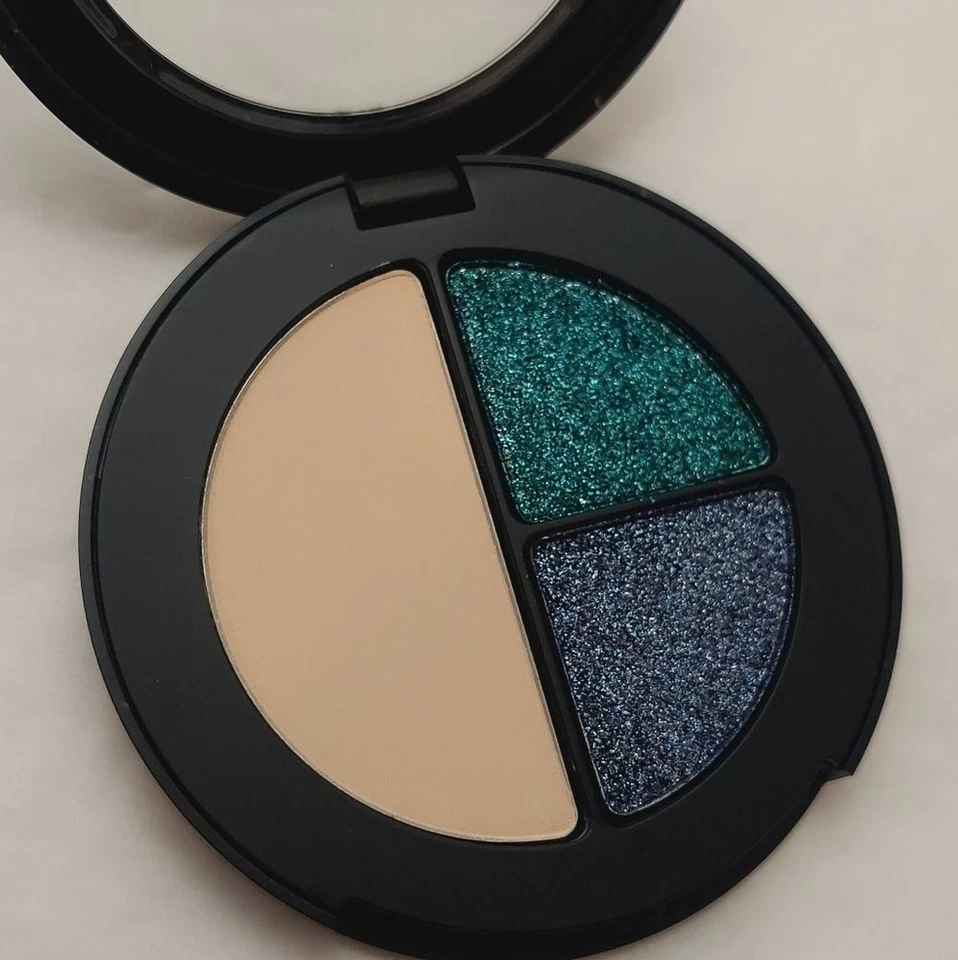 Smashbox Photo Edit Eye Shadow Trio Panoramic .11 oz 3.2g - Image 2 of 4