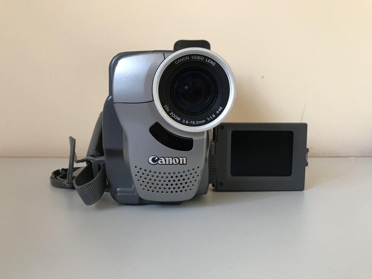 Canon PAL V500E 8mm Video Camcorder - Made in Japan - Video