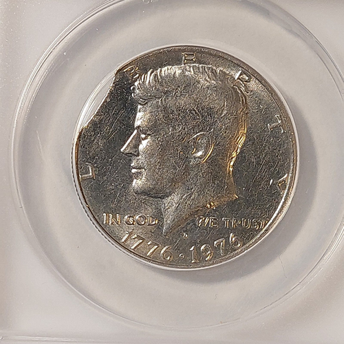 1976-D Kennedy Half Dollar ANACS AU50 Curved Clip Error 50c - Picture 3 of 4