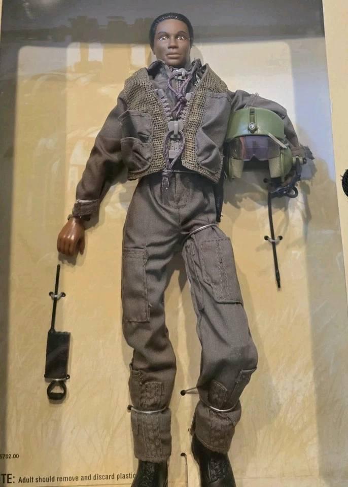 Hasbro GI Joe GI JANE 1997 Ejército de Estados Unidos Helicóptero Piloto 12" Cuerpo afroamericano Foto 2 de 4