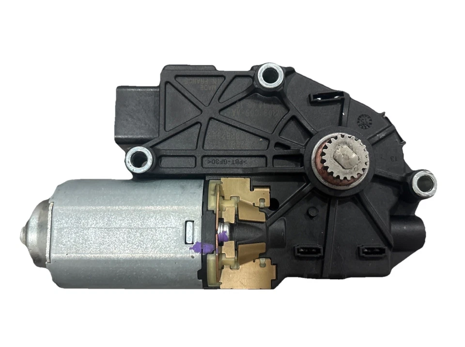 81631-D3000G Folding Sunroof Glass Motor Assembly Hyundai Tucson TL 2016-2020 - Image 3 of 4