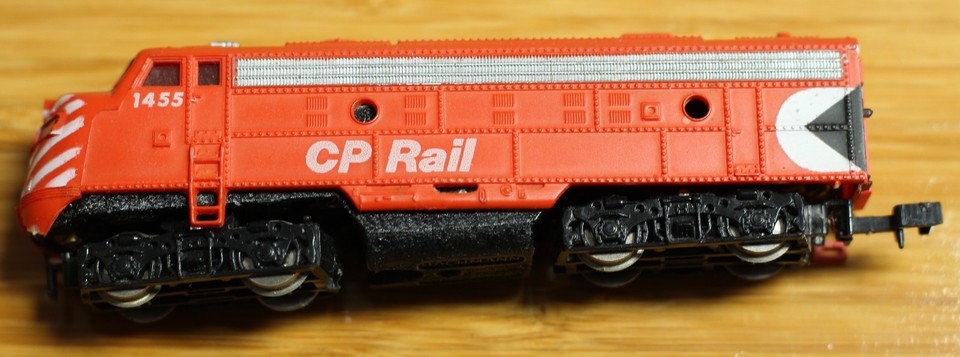 n-scale trains, engine, 12 cars, caboose, and extras | eBay