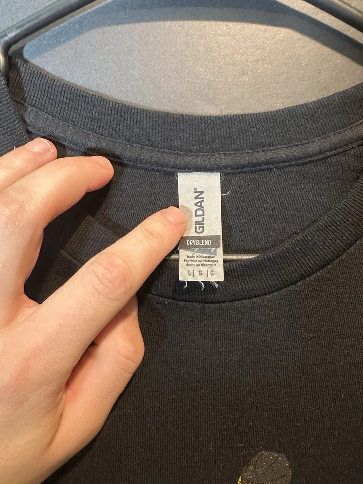 WWE Wrestlemania Philadelphia Gritty Graphic T-Shirt Size L RARE - Image 4 of 4