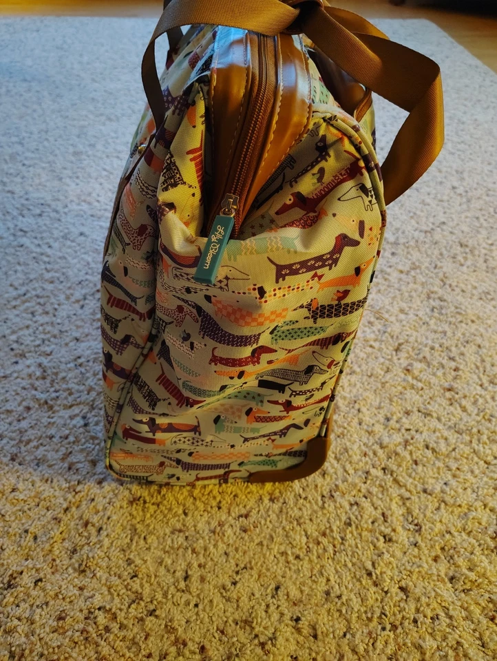 Bolsa de transporte debajo del asiento Lilly Bloom 15x15x9 Dachshund Print Usada en Excelente Condición Foto 4 de 4