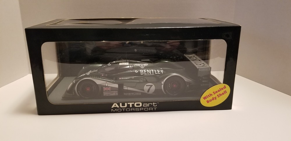 AUTOart 1/18 BENTLEY SPEED 8 #7 2003 Le Mans 24 Hours Winner