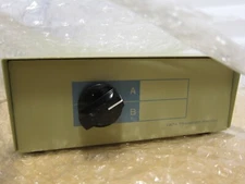 DB9 Female 2 Way Data Transfer Switch Box Rotary Type RS-232 D-Sub 9 Pin PC