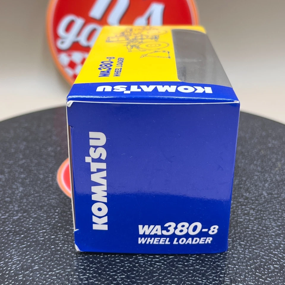 Komatsu 1/87 Wheel Loader WA380-8 Diecast Scale Model Japan 1:87 original - Image 3 of 4
