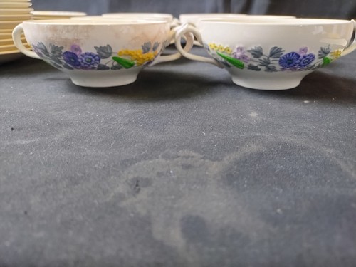 16 pcs George Jones & Sons England Devon Crescent Plates Bowls Cups - Picture 8 of 23