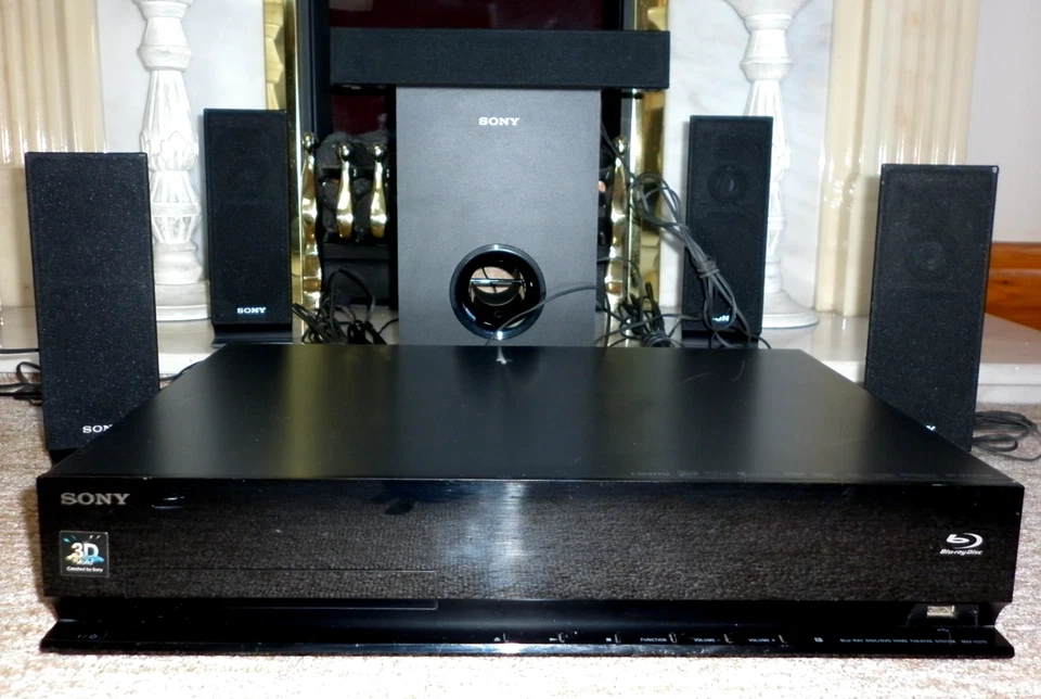 Sony BDV-E370 5.1 Kanäle Heimkinosystem mit HDMI/DTS-HD/Dolby HD/3D/SACD - Bild 4 von 4