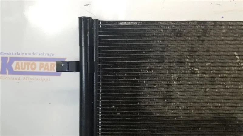 FORD F250 SUPER DUTY 19 MONTAJE CONDENSADOR AC 6,2 L Foto 3 de 4