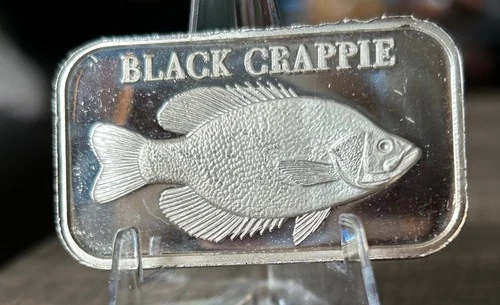 VINTAGE 1996 SILVER TOWNE BLACK CRAPPIE - FINE SILVER ART BAR - 1 OUNCE .999