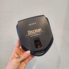Sony Discman D-173 Portable CD Player Digital Mega Bass TESTED WORKING BLEED