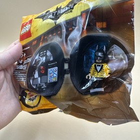 LEGO The LEGO Batman Movie: Batman Cave Pod (5004929) - New Sealed Polybag Tiger