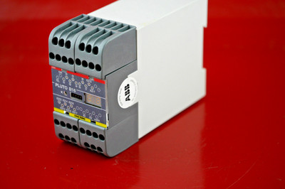 ABB Pluto B16 2TLA020070R0700 NEU sofort lieferbar