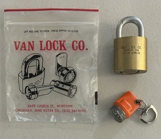 Vintage Van Lock Co. Padlock w/ Key Tested Works