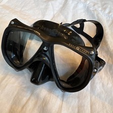 Aqua Lung Teknika Scuba Diving Mask - Black Low Profile Tech Twin Lens