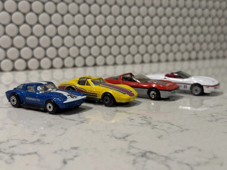 1985 VINTAGE MATCHBOX CORVETTE COLLECTION, 4 CARS, RARE - Image 2 of 4