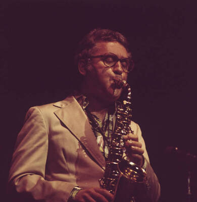 American Jazz Saxophonist Lee Konitz Performs On Stage 1970 MUSIC OLD PHOTO