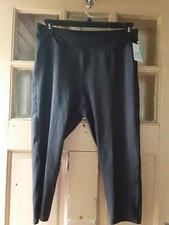 Hanes Just My Size Active Wear Capris Size 1X 16W   NEW WITH TAGS
