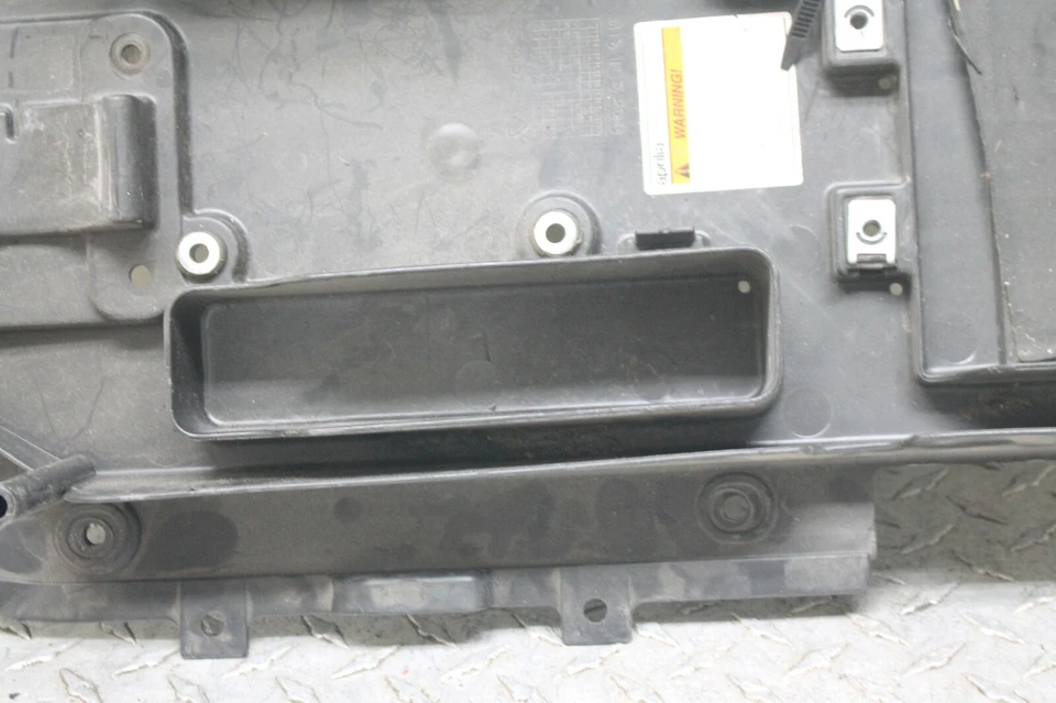06-10 Aprilia RSV 1000R 1000 R Tuono rear back inner fender tray battery box — 第 4/4 张图片