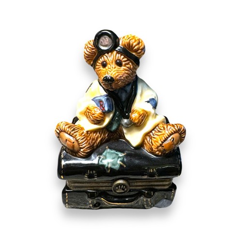 Boyd’s Bear Bearware Trinket Box Doctor Bear On Trunk Baby Bear Inside Ltd Ed - Picture 2 of 12