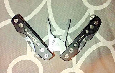 Amazing Pocket Knife - Gerber Clutch Mini Multitool Keychain Black Pliers Tool